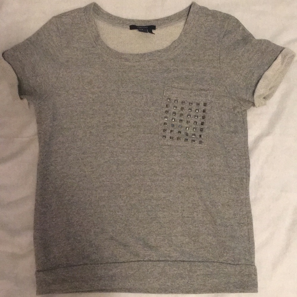 Short sleeve, studded tee!